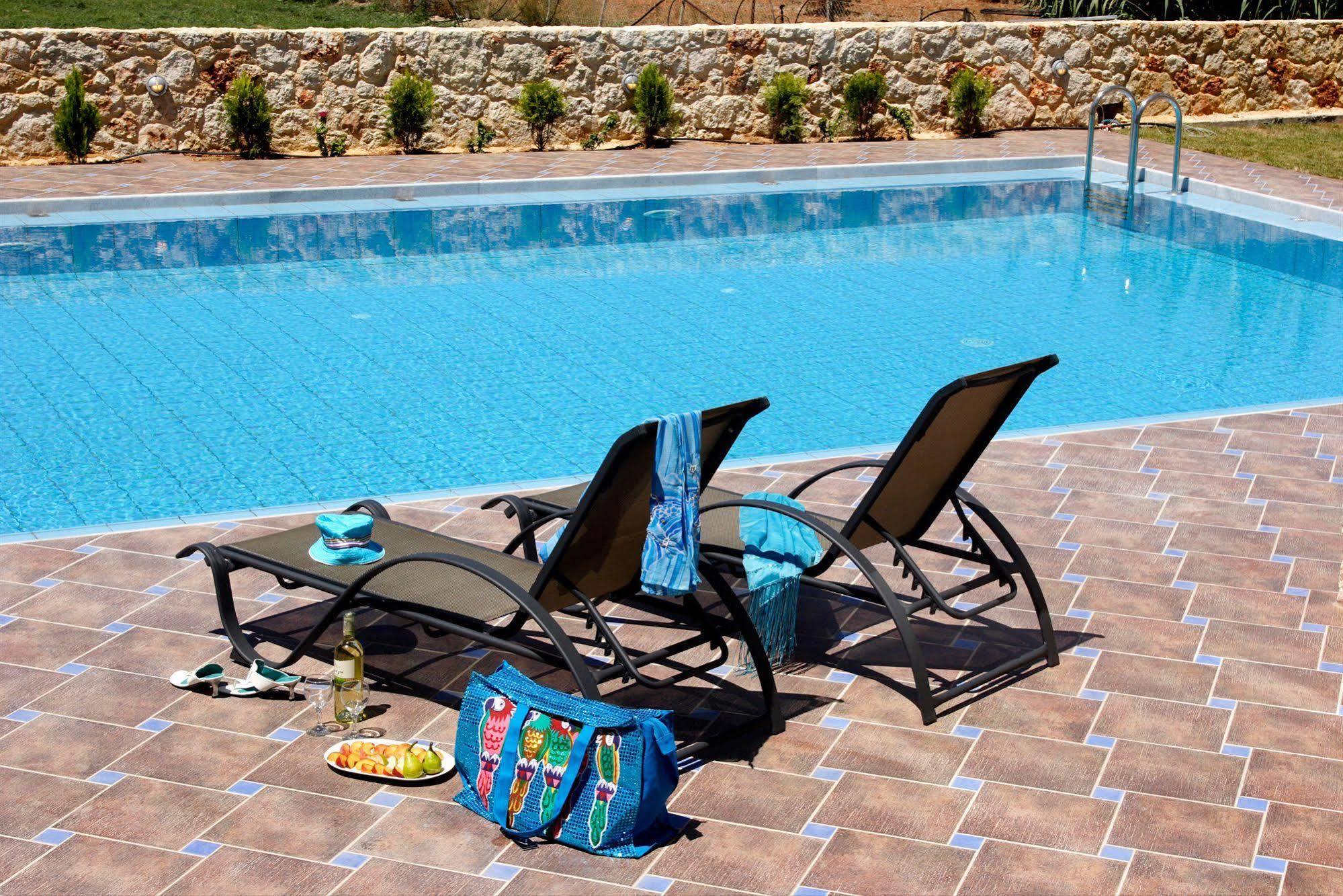 Theros Hotel Tavronitis  Luaran gambar